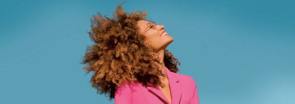 Former 'Teen Vogue' Editor Elaine Welteroth Shares Her Truth in Her Latest  Book